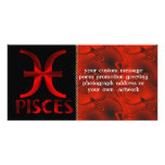 Símbolo rojo del horóscopo de Piscis Tarjeta Fotografica