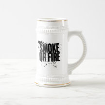 stein de la cerveza del humo o del fuego tazas