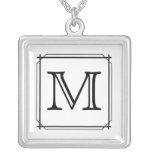 Su letra. Monograma de encargo. Blanco y negro Pendientes