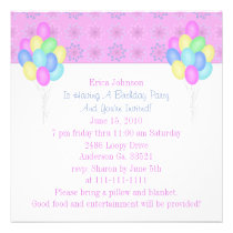 Su una invitación de la fiesta de cumpleaños invitaciones