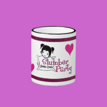 Sueño de la fiesta de pijamas sobre la taza tazas