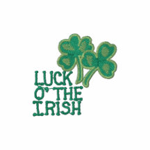 Suerte de las camisetas irlandesas del trébol de E