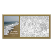 Tarjeta casada de la foto del boda de playa apenas tarjeta fotografica personalizada