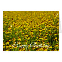 Tarjeta de cumpleaños amarilla floral del campo de