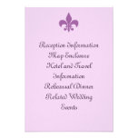 Tarjeta de Fleur de Lise Enclosure en lilas Invitaciones Personalizada