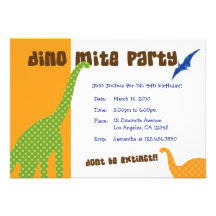 Tarjeta de la invitación del tema del cumpleaños d