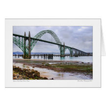 Tarjeta del puente de la bahía de Yaquina