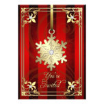 Tarjeta roja dorada del día de fiesta del copo de  invitación personalizada