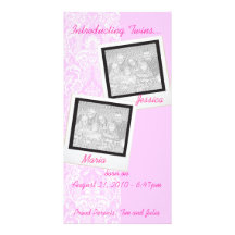 Tarjetas con volantes rosadas de la invitación de  tarjetas fotograficas 