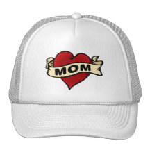 Tatuaje del corazón de la mamá gorro de camionero