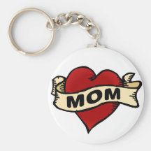 Tatuaje del corazón de la mamá llaveros