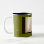 Taza, bebida - pluma y florero