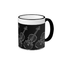 Taza blanca del arte del violín del esquema