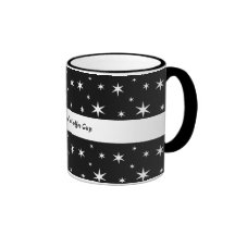 Taza blanco y negro de las estrellas