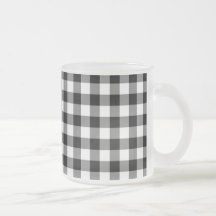 Taza de café blanco y negro de la guinga