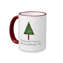 Taza de café caprichosa del árbol de navidad