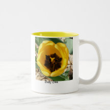 Taza de café de la abeja ocupada