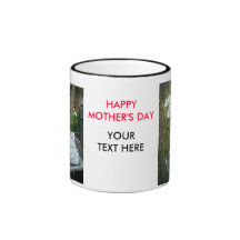 Taza de café FELIZ de la flor del DÍA de MADRE