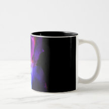 Taza de café negra del iris