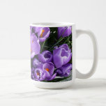 Taza de café púrpura del azafrán