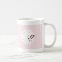 Taza de café rosada del damasco del monograma