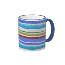Taza de cerámica rayada