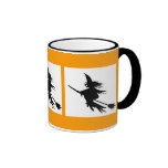 Taza de Halloween de la sombra de la bruja del vue