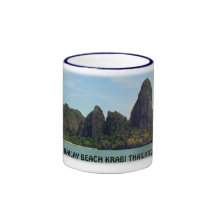 Taza de Krabi Tailandia de la playa de Railay