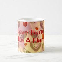 Taza de la llama del mensaje del amor