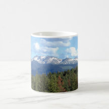 Taza de la montaña del trofeo