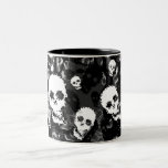 Taza de los espectros B&W del cráneo
