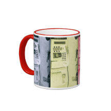 taza del cofee del teléfono público de la calle