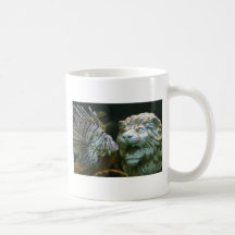 Taza del león y de los pescados del león