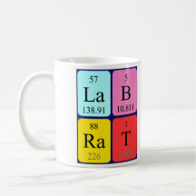 Taza del nombre de la tabla periódica de la rata d
