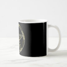 Taza del Pentagram 2 de la tierra, del aire y del 