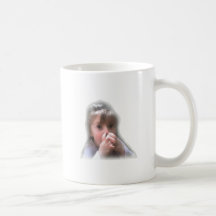 taza del recogedor de la nariz del chica