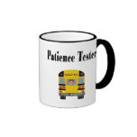 Taza divertida del conductor del autobús