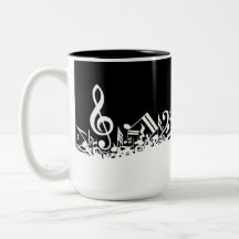 Taza embarullada de las notas musicales