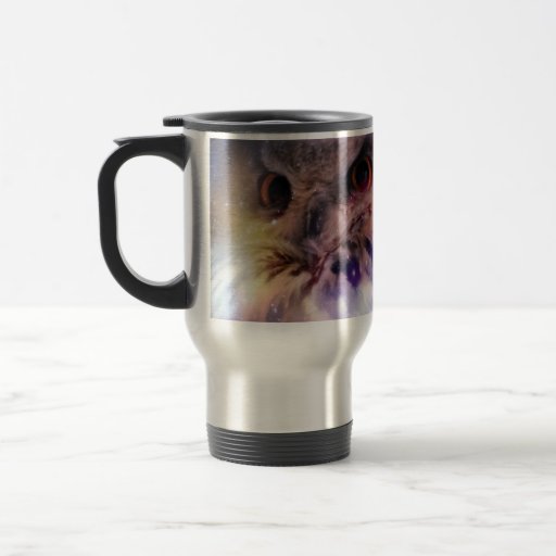 Taza eurasiática del viaje del Eagle-búho