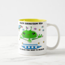 Taza extranjera de la abducción para los que quier