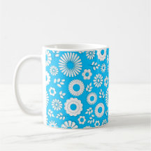 Taza floral azul del verano