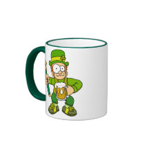 Taza irlandesa atada con alambre