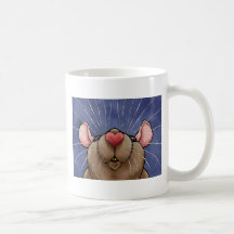 Taza linda de la rata del corazón