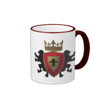 Taza medieval roja del vidrio de la heráldica del 