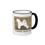 Taza portuguesa terrosa del perro de agua