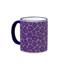 Taza púrpura femenina del modelo del leopardo