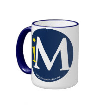 taza redonda del diseño del logotipo del iMonticel