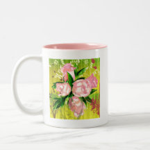 Taza rosada del ramo de los rosas