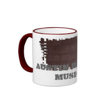 Taza sucia del campanero de la frontera