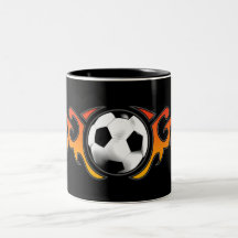 Taza tribal del naranja de las llamas del fútbol